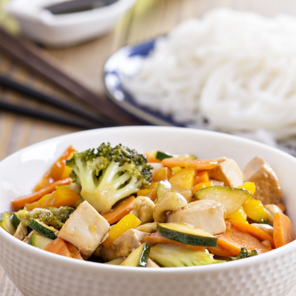 Tofu aux légumes en papillotes végétariennes