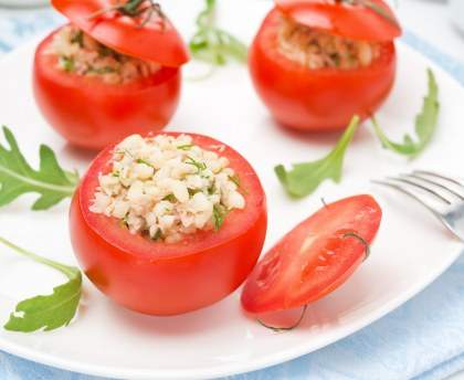 Tomates  farcies au thon et mayonnaise