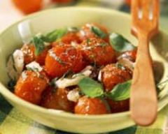 Tomates cerises poêlées au basilic