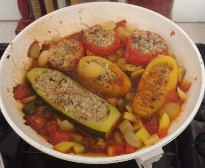 Tomates, courgettes, pommes de terre farcis à la marocaine à la poêle