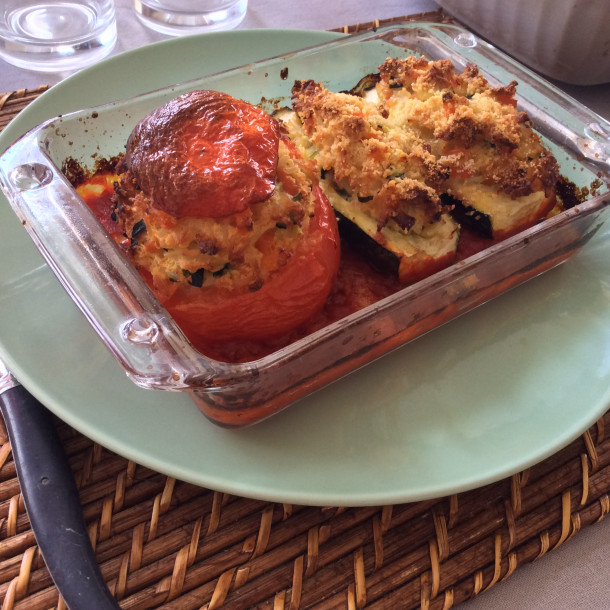 Tomates et courgettes farcies végétariennes 