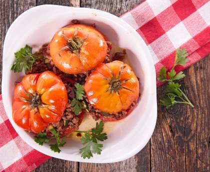 Tomates farcies à la viande et au parmesan