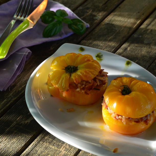 Tomates farcies au four,  végétariennes aux 3 riz