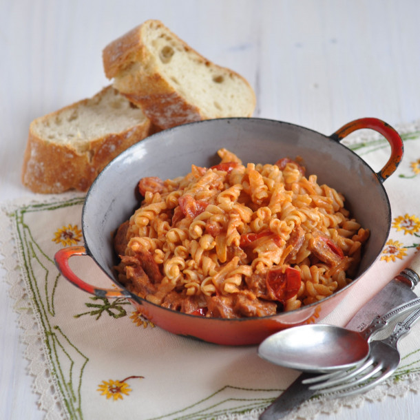 Torsettes au chorizo et tomates