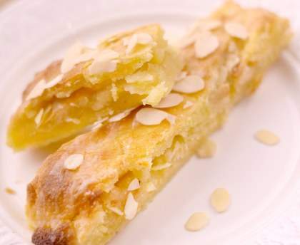 Tresse façon croissant aux amandes
