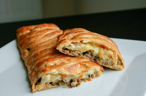 Tresse feuilletée aux champignons (végétalien, végane)