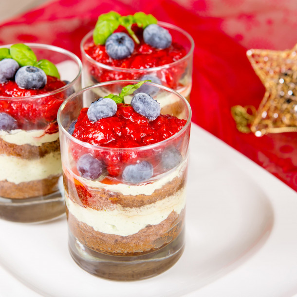 Trifle groseilles-myrtilles