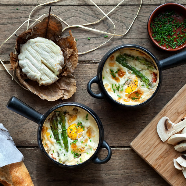 Œufs cocotte aux asperges et au St Môret