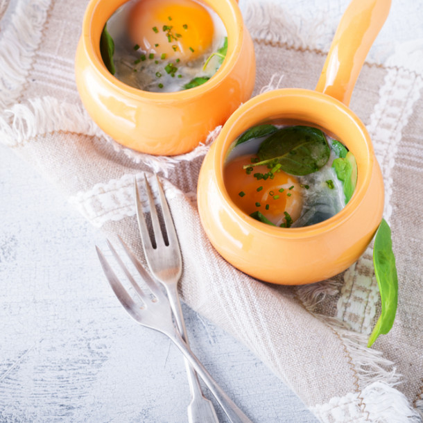 Œufs cocotte aux épinards et à la feta
