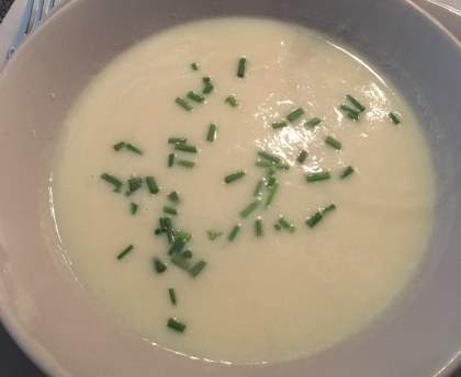 Velouté d'asperges vertes et blanches