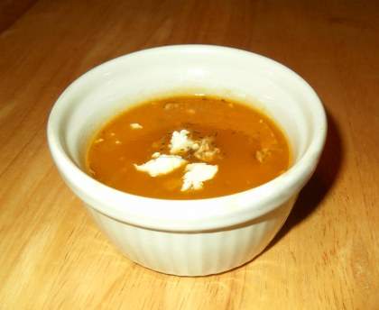 Velouté de butternut au chèvre et au basilic