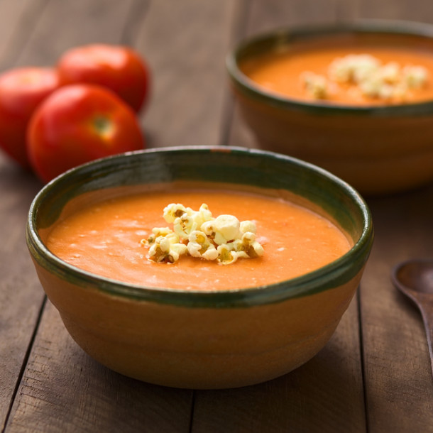 Velouté de tomates au maïs soufflé à ma façon facile