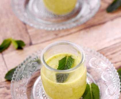 Velouté glacé à la courgette