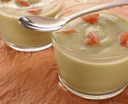 Velouté glacé à l'avocat et au pamplemousse