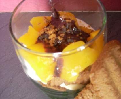 Verrine pêche, banane et chocolat