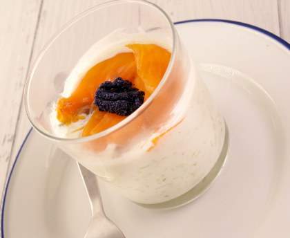 Verrines au saumon fumé à la crème de concombre