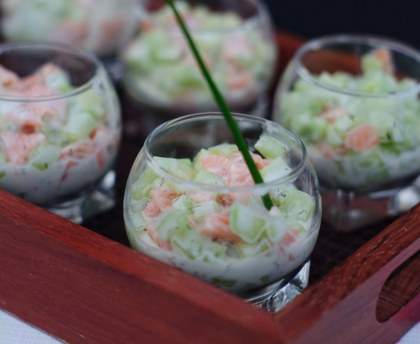 Verrines au saumon fumé concombre et soja