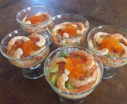 Verrines crevettes, avocat, pamplemousse rose