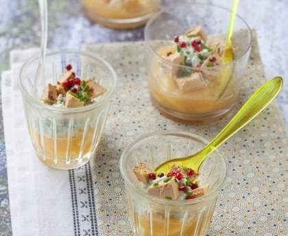 Verrines de foie gras, roquefort et poires