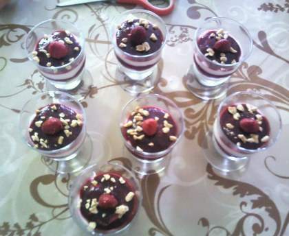 Verrines de mousse au chocolat blanc et framboises
