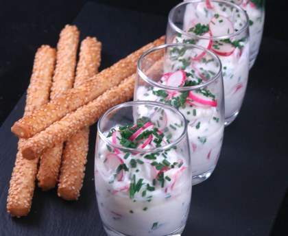 Verrines de radis au chèvre frais