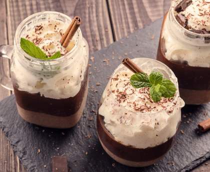 Viennois au café