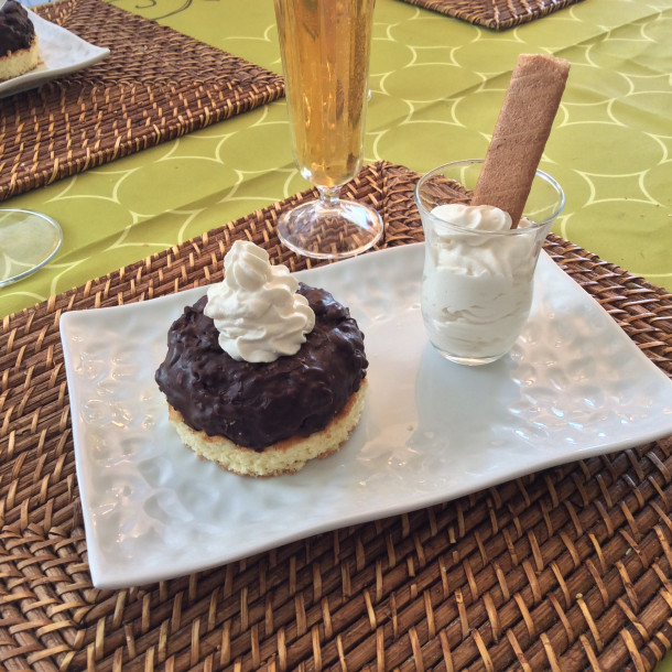 Vrai faux donut Bavarois caramel nappage chocolat praliné 