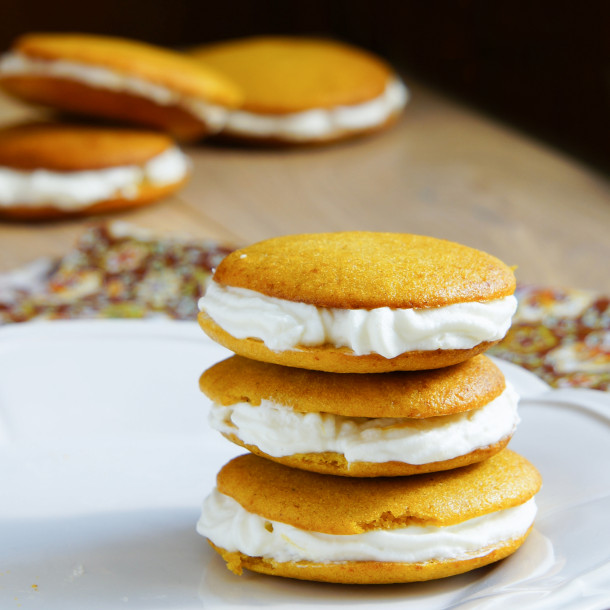 Whoopies aux tomates séchées et au chèvre