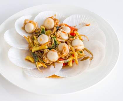 Wok de saint-jacques au curry