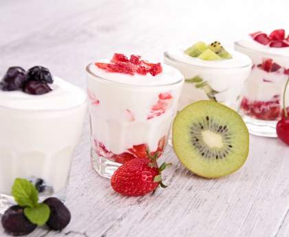 Yaourt aux fruits avec yaourtière