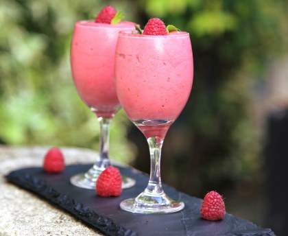 Yaourt glacé (frozen yoghourt) à la framboise